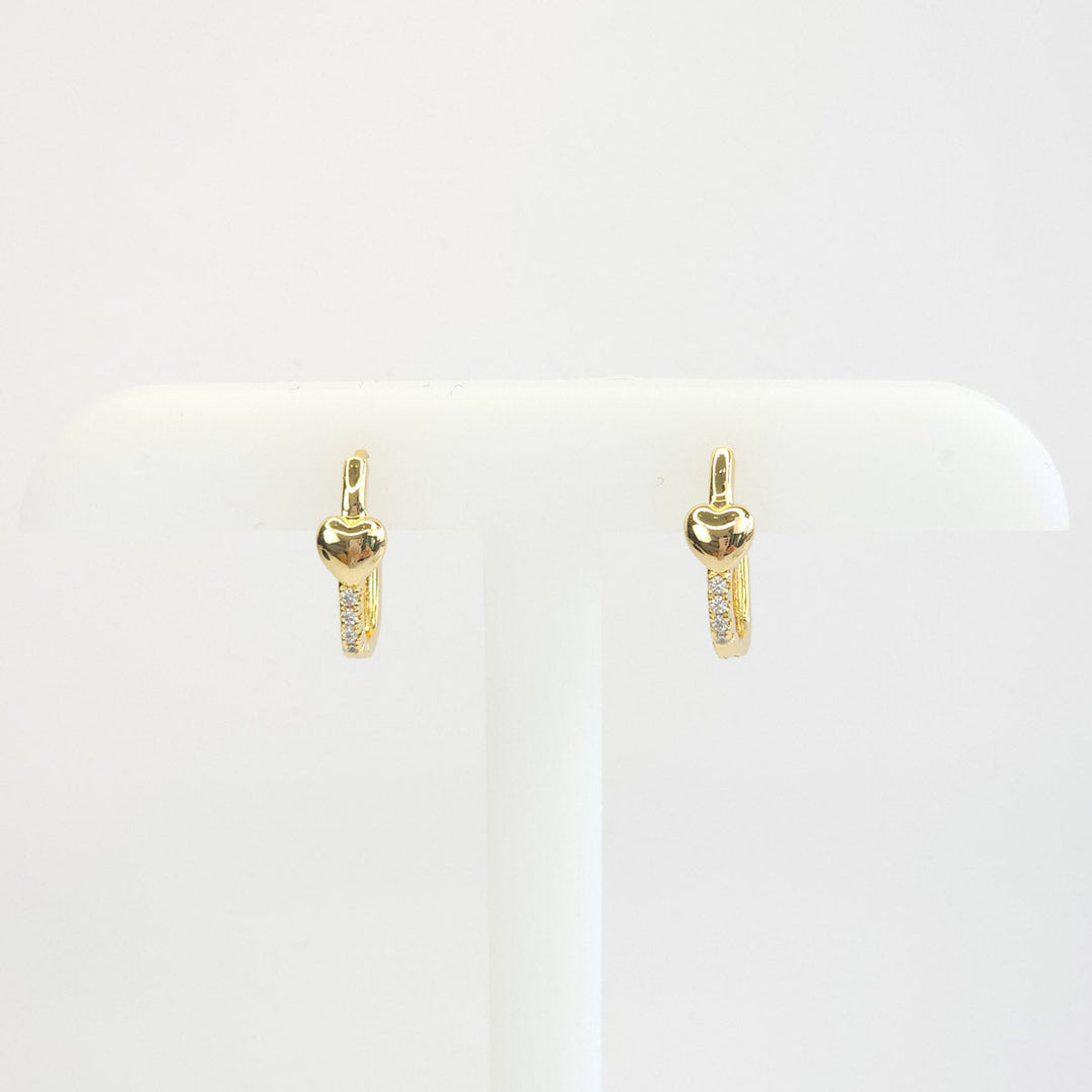 Par de Arracadas con Corazón y Brillantes