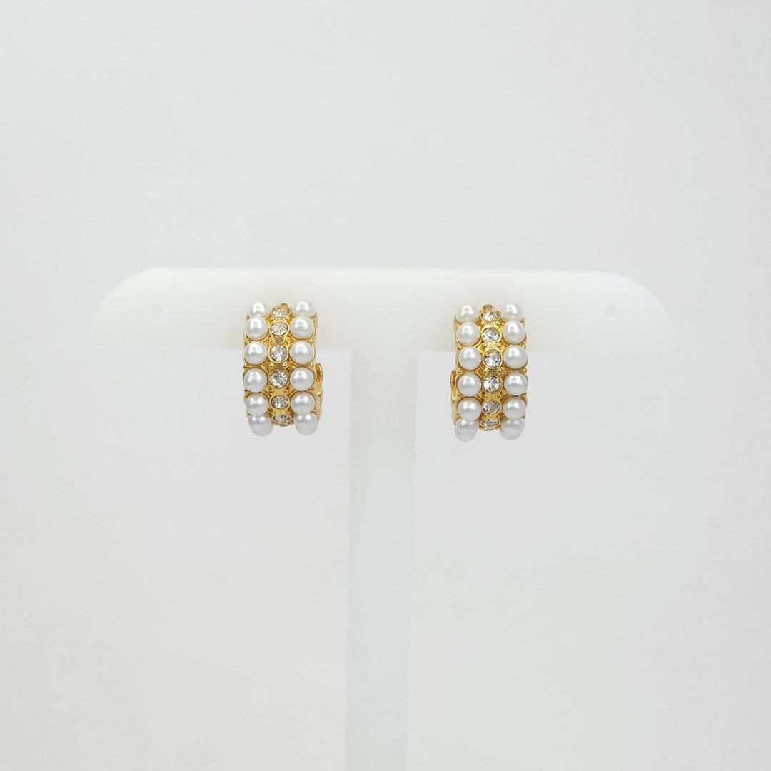 Par de Aretes Dorados con Brillantes y Perlas