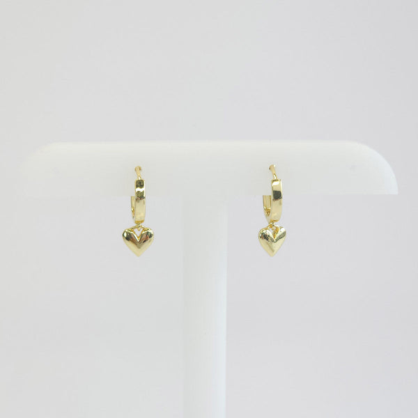 Par de Arracadas con Corazón y Brillantes