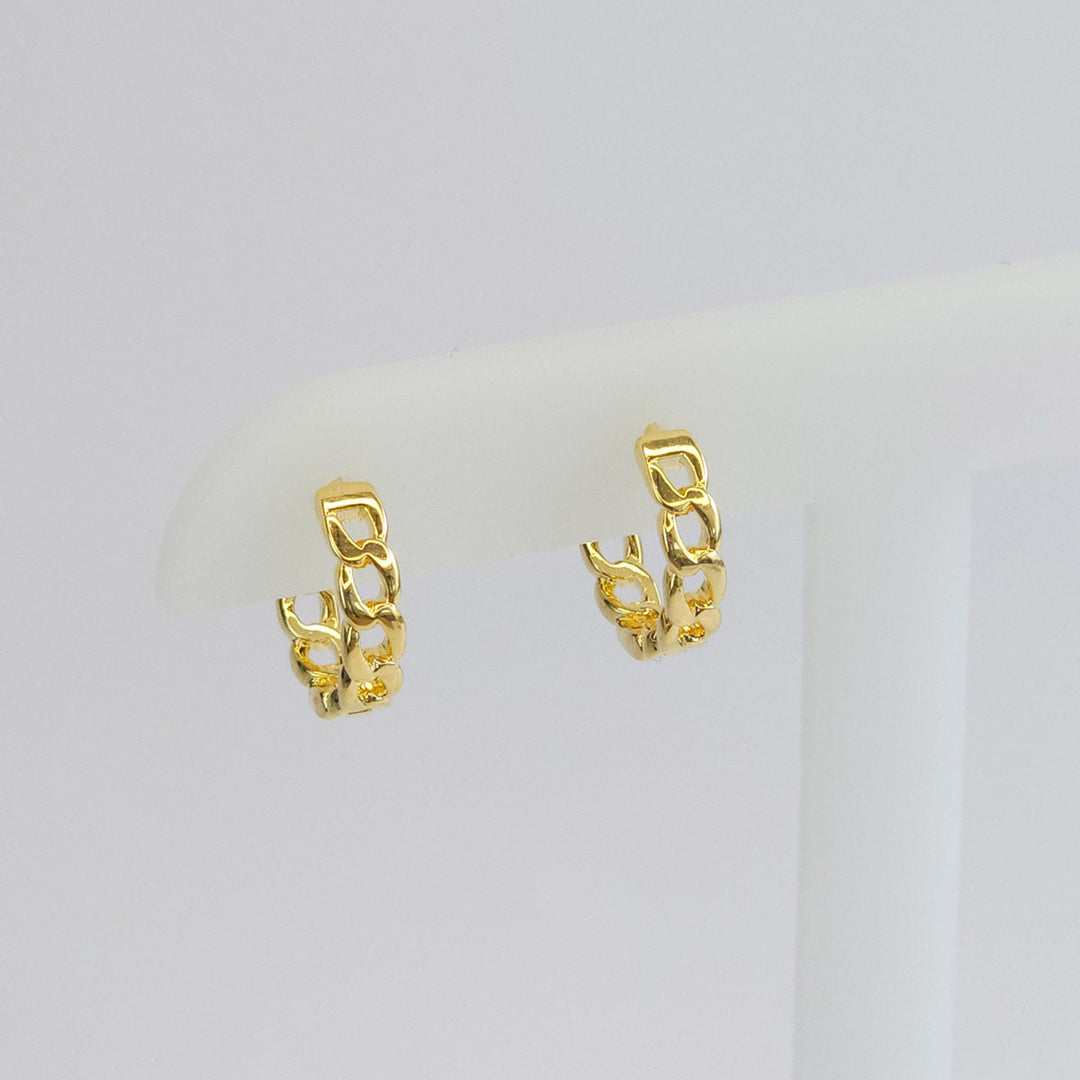 Par de Arracadas en Forma de Cadena Doradas