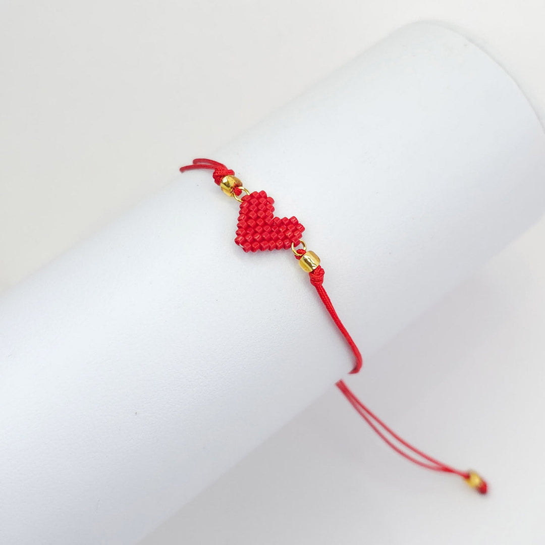 Pulsera Tejida Roja con Corazón