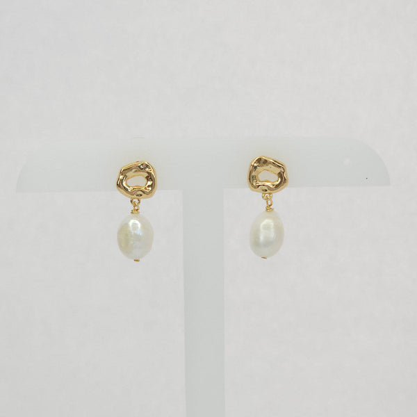 Par de Aretes con Perlas Irregulares