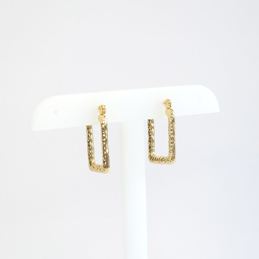 Par de Arracadas Doradas con Textura