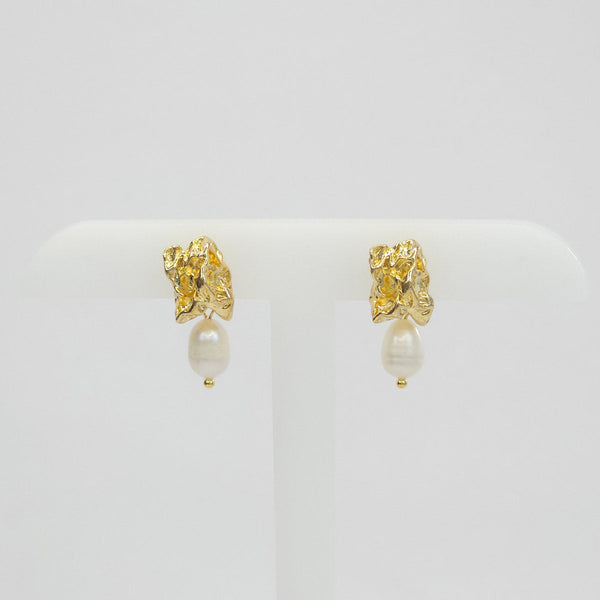 Par de Aretes con Perlas