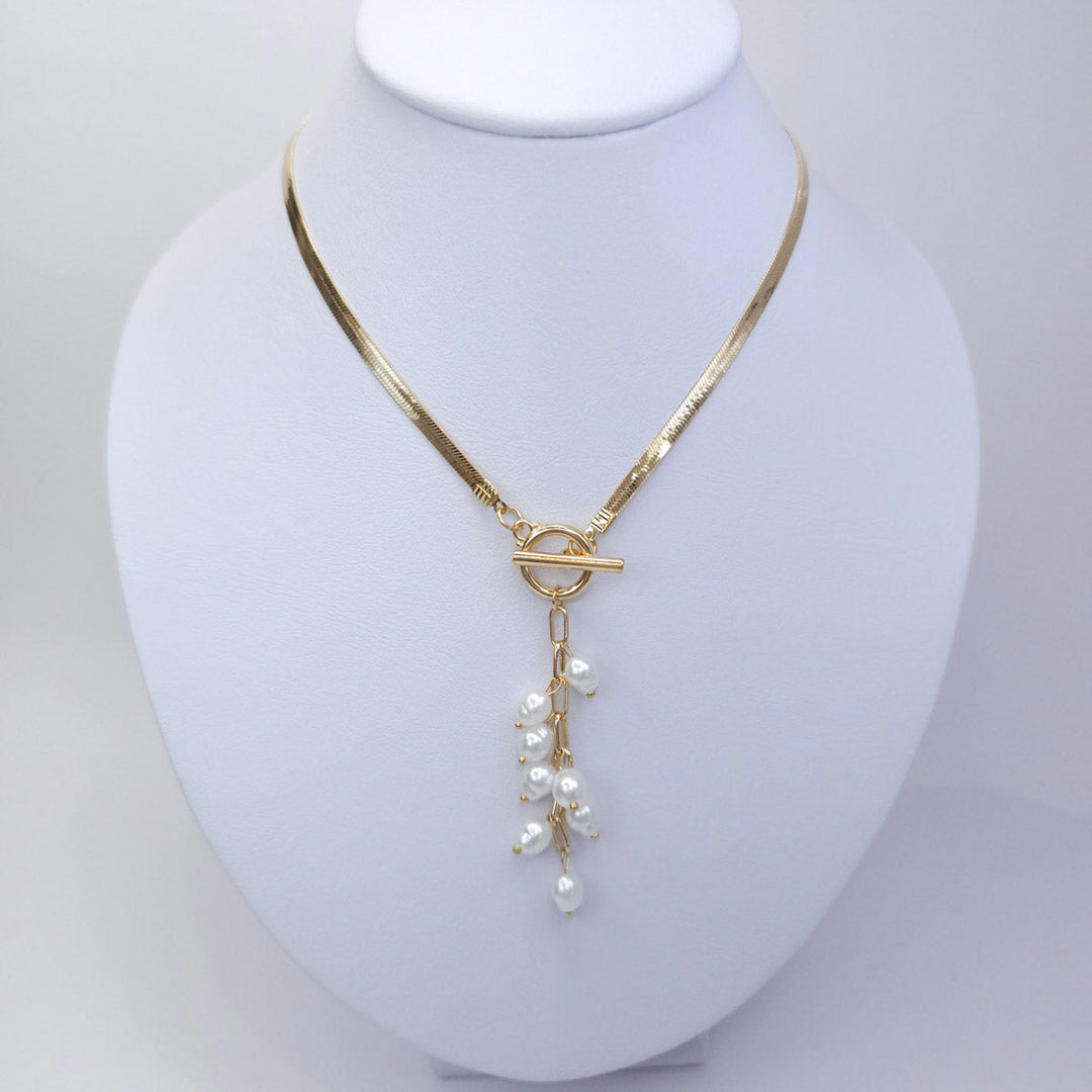 Collar con Dije de Perlas