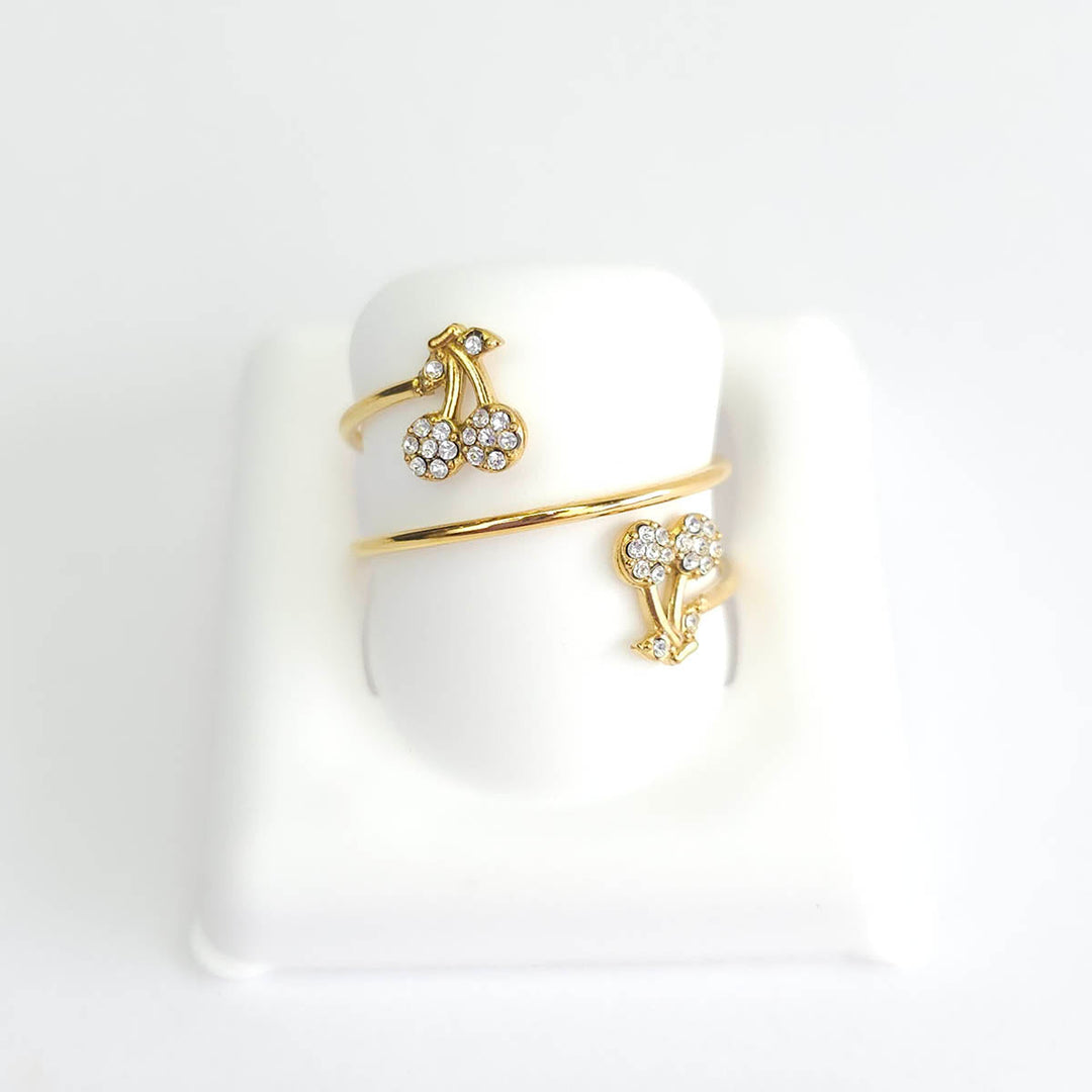 Anillo triple con doble cereza de zirconia