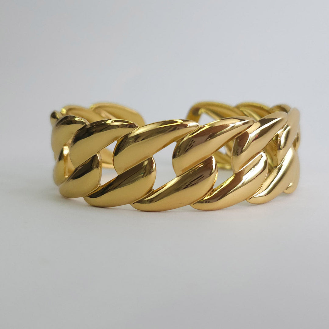 Anillo de eslabones trenzado dorado ajustable