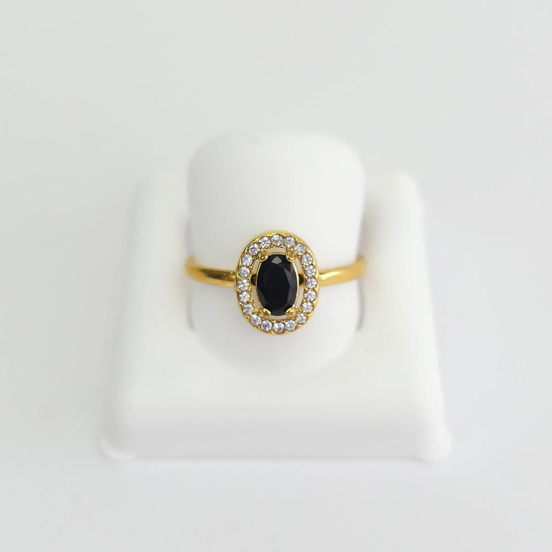 Anillo Ovalado con Zirconias