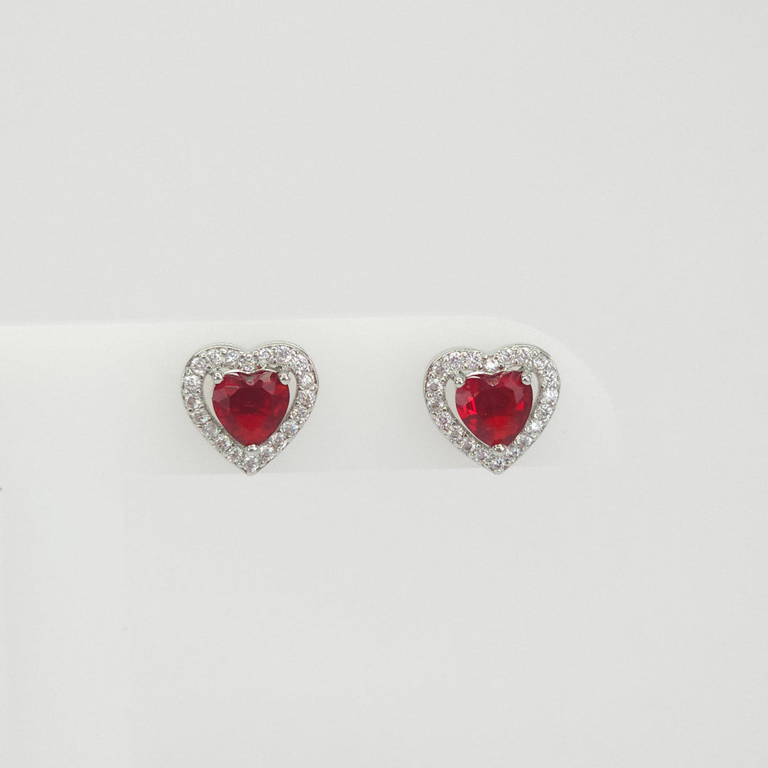 Aretes Plateados Corazón Brillantes Rojo