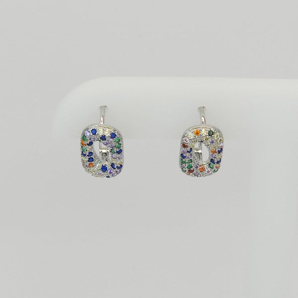 Par de Arracadas con Brillos y Colores Plateadas