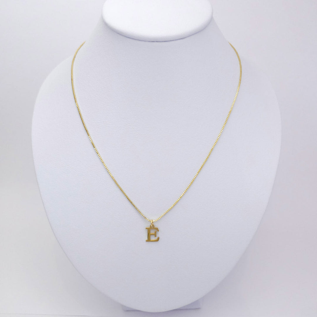 Collar Inicial Lisa Dorado