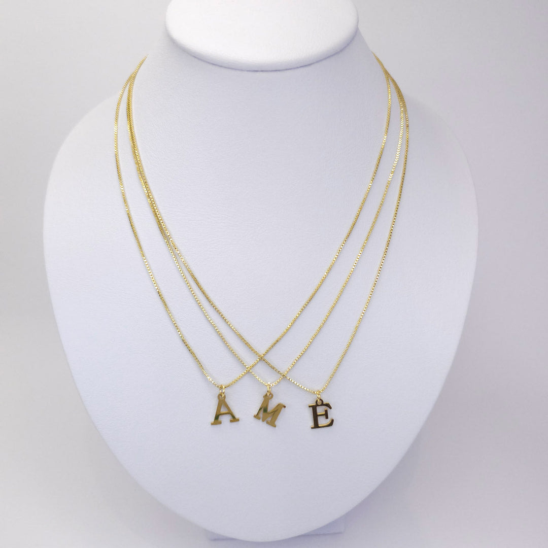 Collar Inicial Lisa Dorado