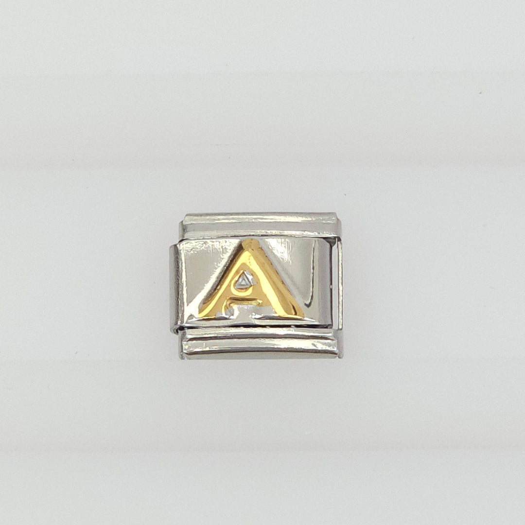 Charm Inicial Dorada 