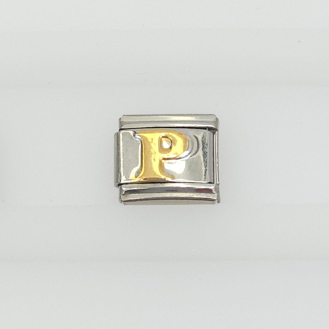 Charm Inicial Dorada 