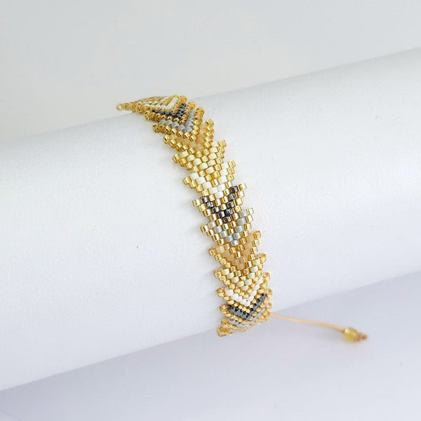 Pulsera Tejida de Chaquira 